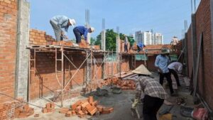 Mơ thấy người khác xây nhà đánh con gì? Giải mã số may mắn